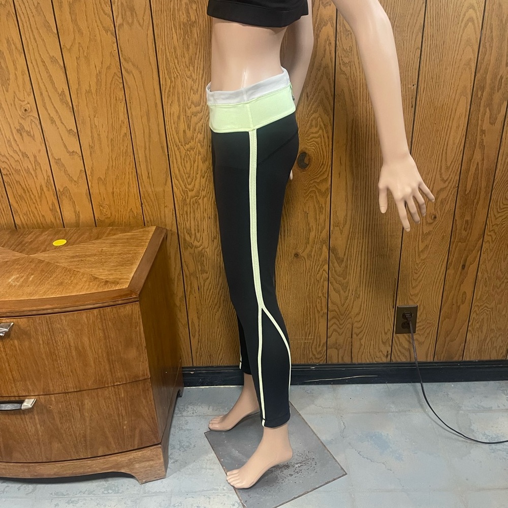 Lululemon" Pant leggings black & Green - Picture 10 of 13